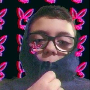 Meet your Posher, Ethan